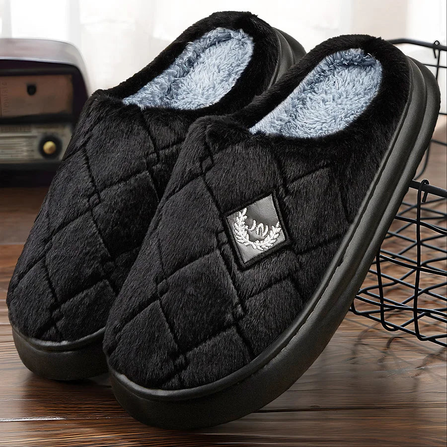 Men's Winter Slippers - Plush Lined Checkered House Shoes | Fmetyasi